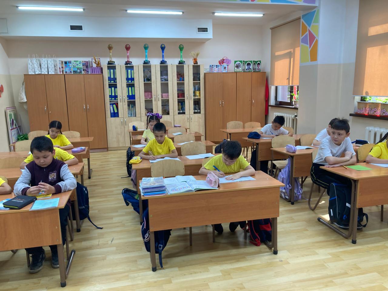 Көктемгі демалыс кезінде оқушыларға педагог-психологтар тренинг және әңгімелесулер жүргізді