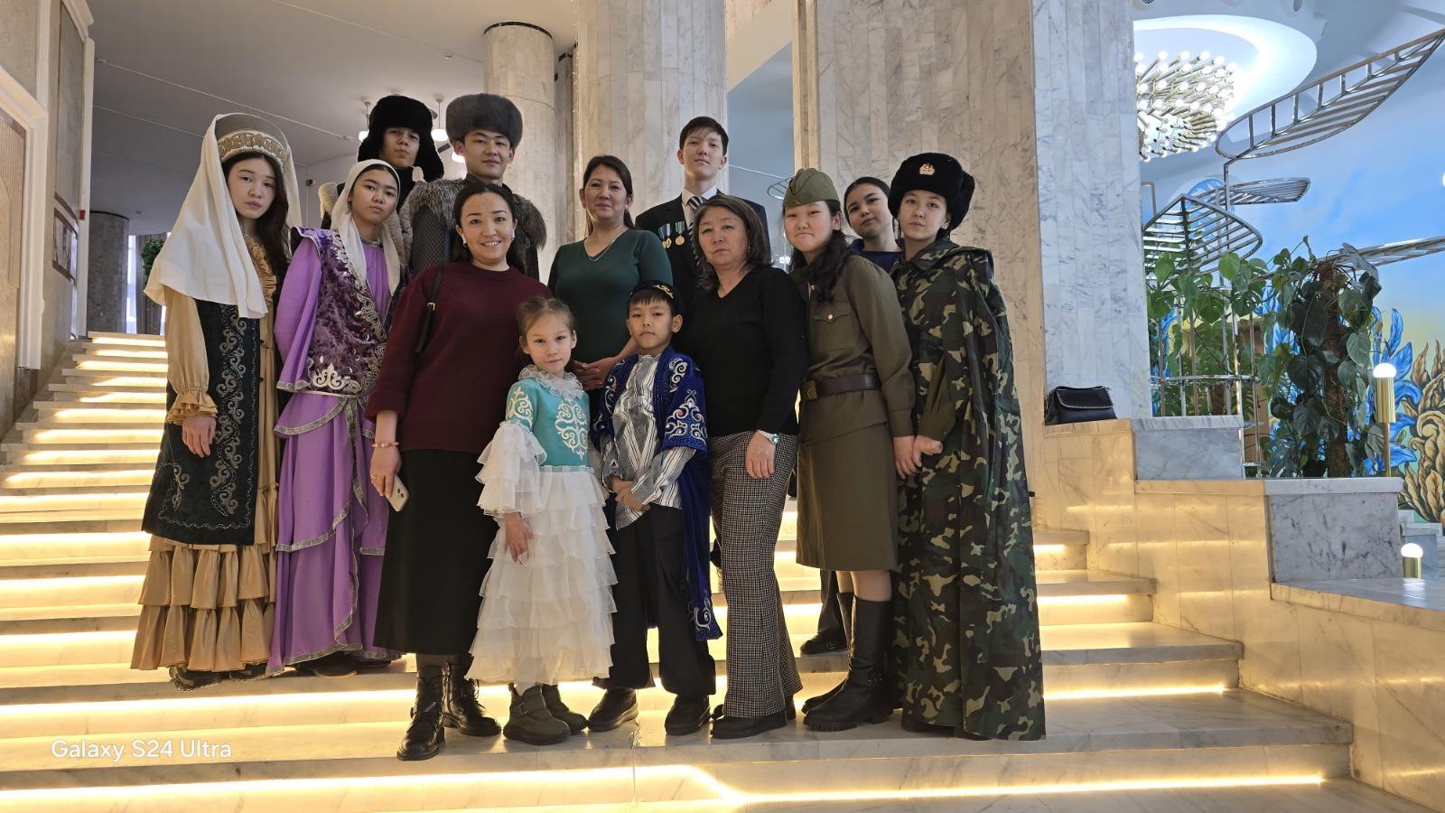 “Алаштың айбыны-Бауыржан Момышұлы” қалалық байқауының “Атадан қалған өсиет”, “Болмасаң да ұқсап бақ” бағыттары бойынша мектебіміздің оқушылары екі бағыт бойынша да II орынды